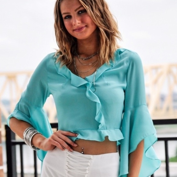 Women Bell Sleeve Long sleeve top womens - Picture 3 of 4